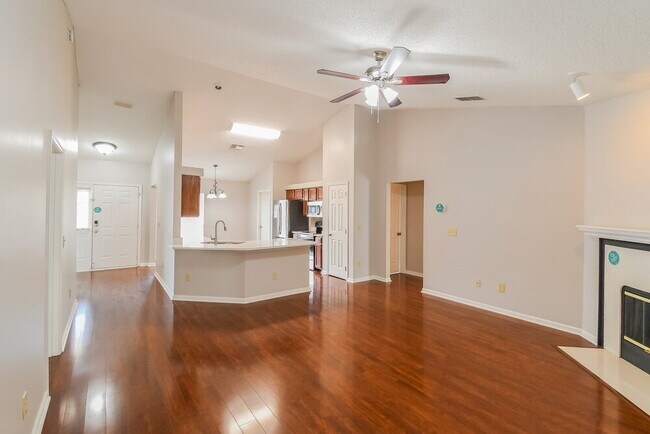 Foto del edificio - 9348 Cumberland Station Dr