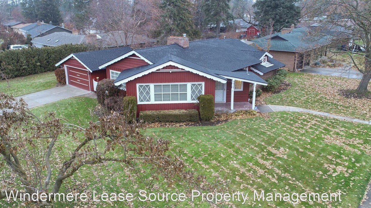 Primary Photo - 4 br, 2.5 bath House - 3732 S Manito Blvd
