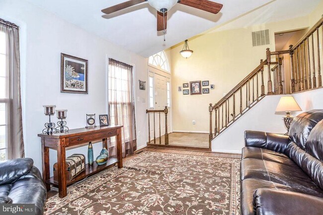 Foto del edificio - 9013 Chestnut Ridge Rd