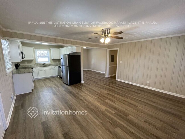 Foto del edificio - 921 Walnut Cir SW
