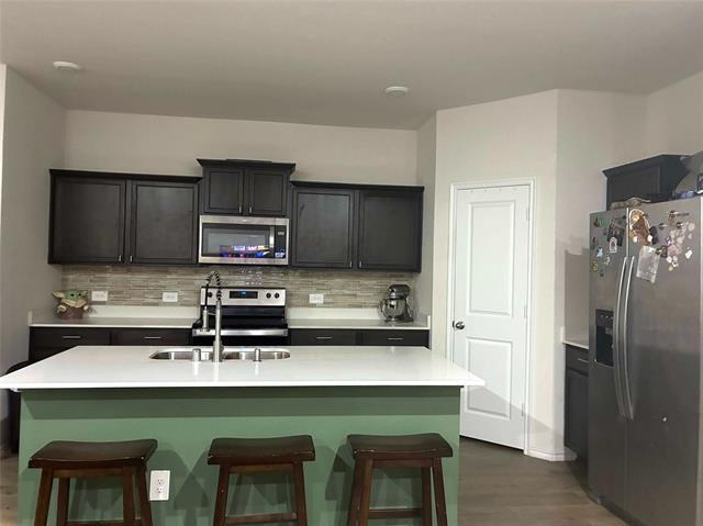 Foto del edificio - 703 Wind Cv Ln