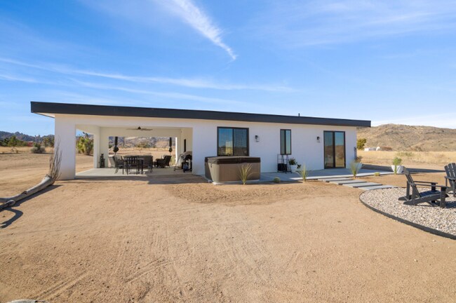 Building Photo - 5145 Tom Mix Rd