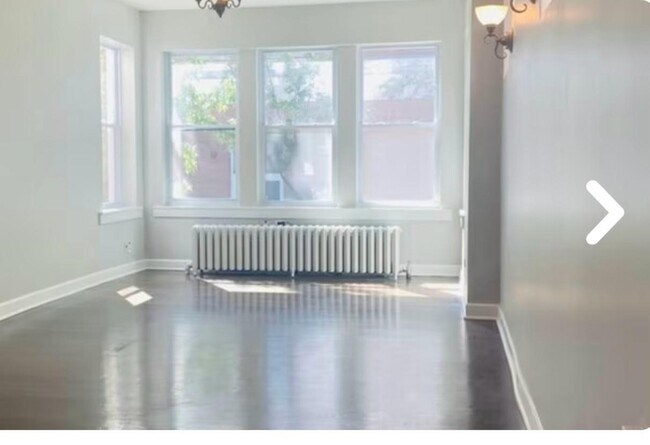 Building Photo - 4205 N Richmond St