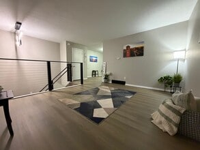 Building Photo - 248 Grand Blvd