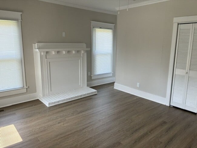 Building Photo - Adorable one bed, one bath!!!