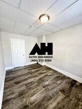 Building Photo - 744 N Ninth St