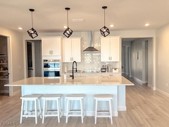 Foto del edificio - 2038 Grove Dr