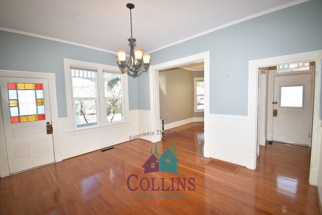 Building Photo - 124 Winchester St