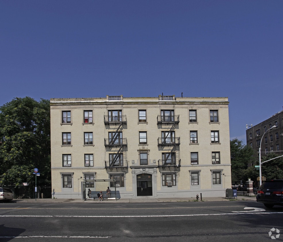 Foto del edificio - 1306 Ocean Ave