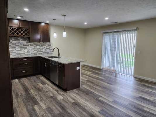 Foto del edificio - 729 Keenway Cir