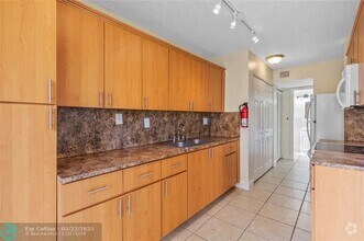 Building Photo - 3550 Blue Lake Dr