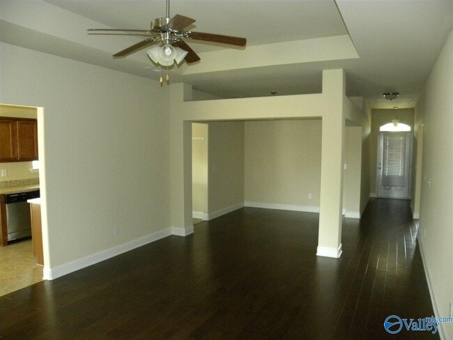 Building Photo - 708 Oak Cove Ln NW