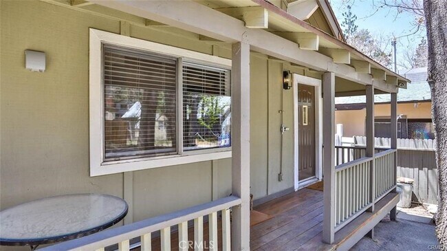 Foto del edificio - 32905 Chipmunk Ln