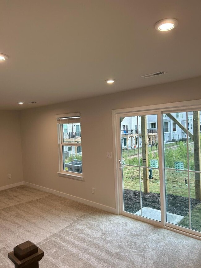 Building Photo - Three-Story Townhome