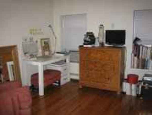 Primary Photo - 166 Hoyt St