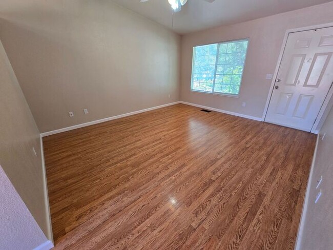 Building Photo - Charming 3 Bedroom, 2 Bath Home with Large...