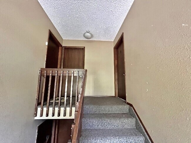 Foto del edificio - 6455 Yvonne Way