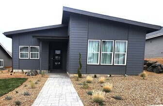 Building Photo - 1062 SE Balsamroot Ln