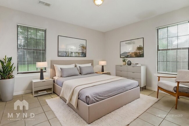 Foto del edificio - 10571 Chateau Dr