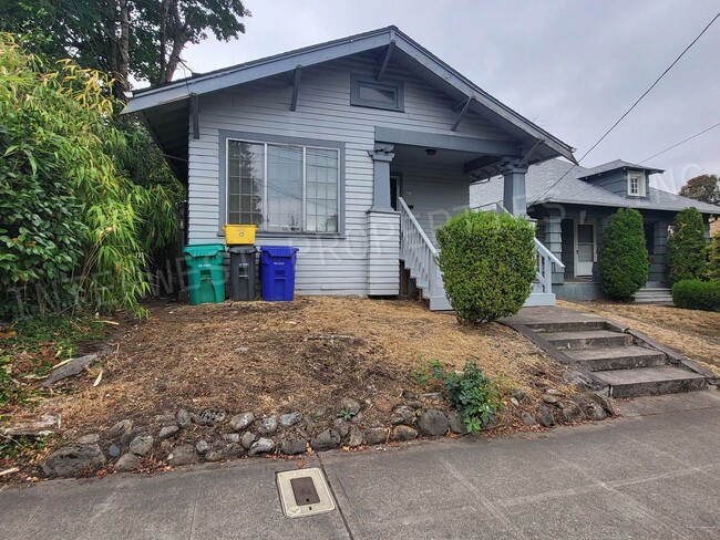 Building Photo - *1/2 OFF 1ST MONTH'S RENT PROMO* 2 Bedroom...