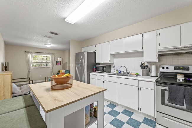 Building Photo - Orleans Apartments