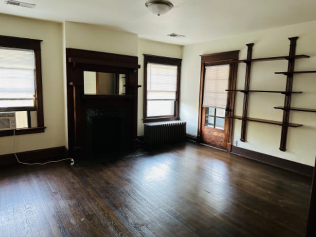 Building Photo - 3326 Harrison St