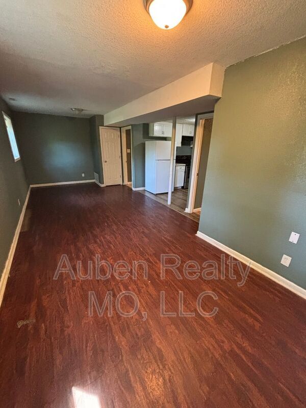 Foto del edificio - 704 N Willow Ave