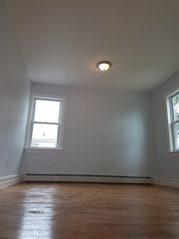 Building Photo - 4436 Hill Ave