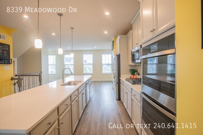 Foto del edificio - 8339 Meadowood Dr