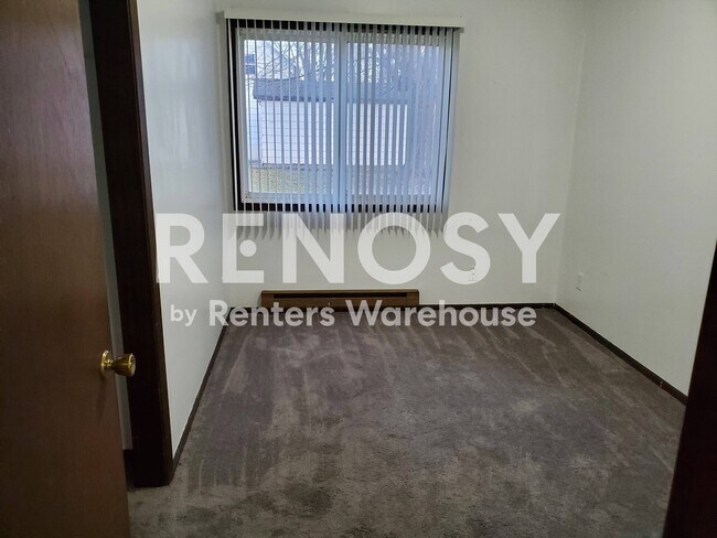 Building Photo - 29 2nd Ave W