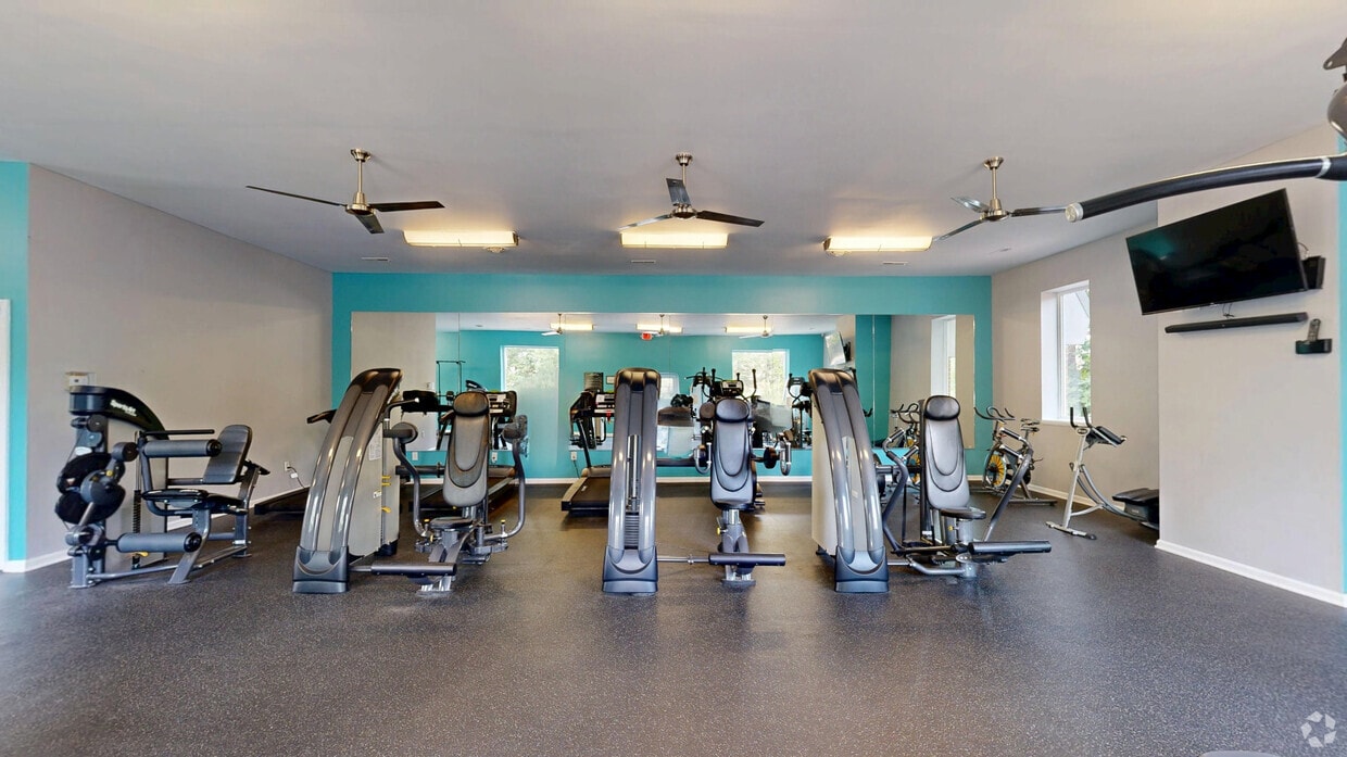 Photo - Chapel Tower - Students save up to 10%! Apartments