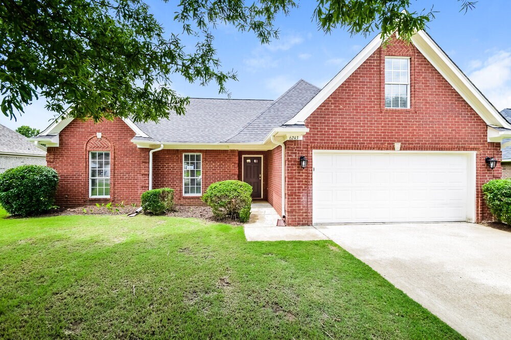 Primary Photo - 6243 Ravenwood Lake Dr E