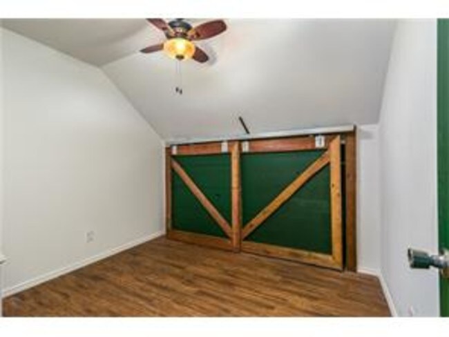 Building Photo - Rogers Fourplex