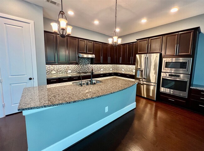 Foto del edificio - 8832 Ashbloom Ln