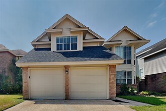 Building Photo - 16015 Juniper Grove Dr