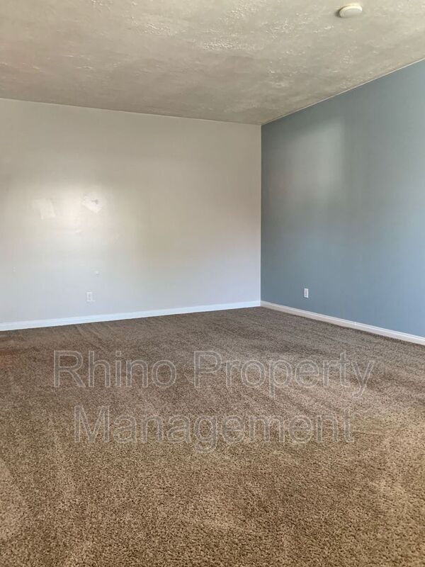 Building Photo - 65 S 300 W