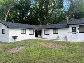 Building Photo - 1501 8th Ave