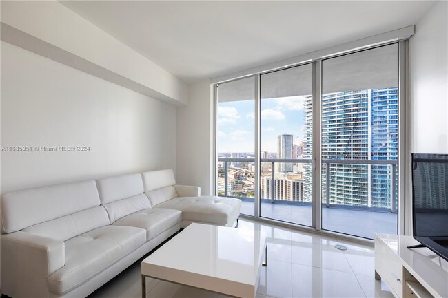 Foto del edificio - 465 Brickell Ave