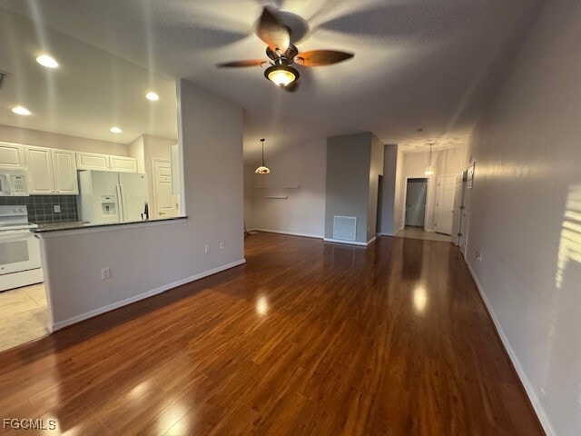 Foto del edificio - 10018 Oakhurst Way