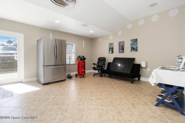 Building Photo - 1280 US-1