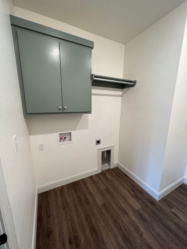 Foto del edificio - Beautiful 4 bed 2 bath home in Frenship!