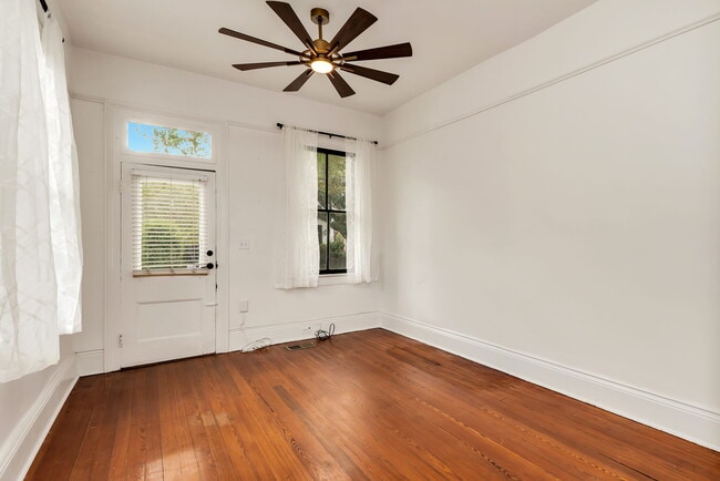 Foto del edificio - 1325 Sixth St
