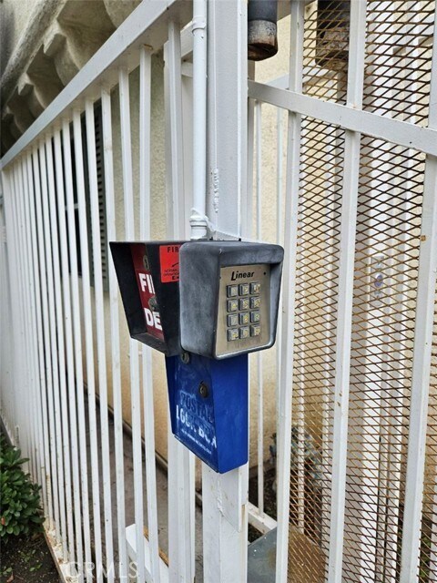 Foto del edificio - 1345 W Hillandale Ave