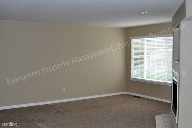 Building Photo - 5550 Corbett Dr