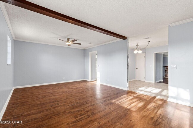 Building Photo - 106 Moody Dr