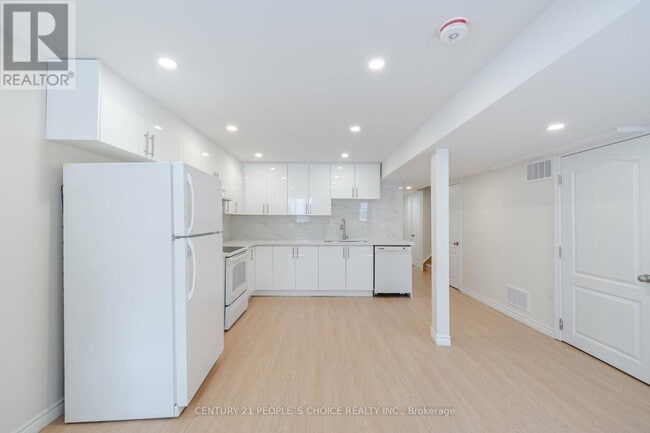 Building Photo - 5654 Dolmite Heights