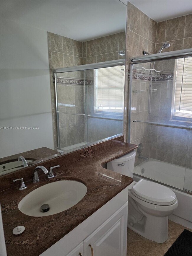 Foto del edificio - 9165 SW 18th St