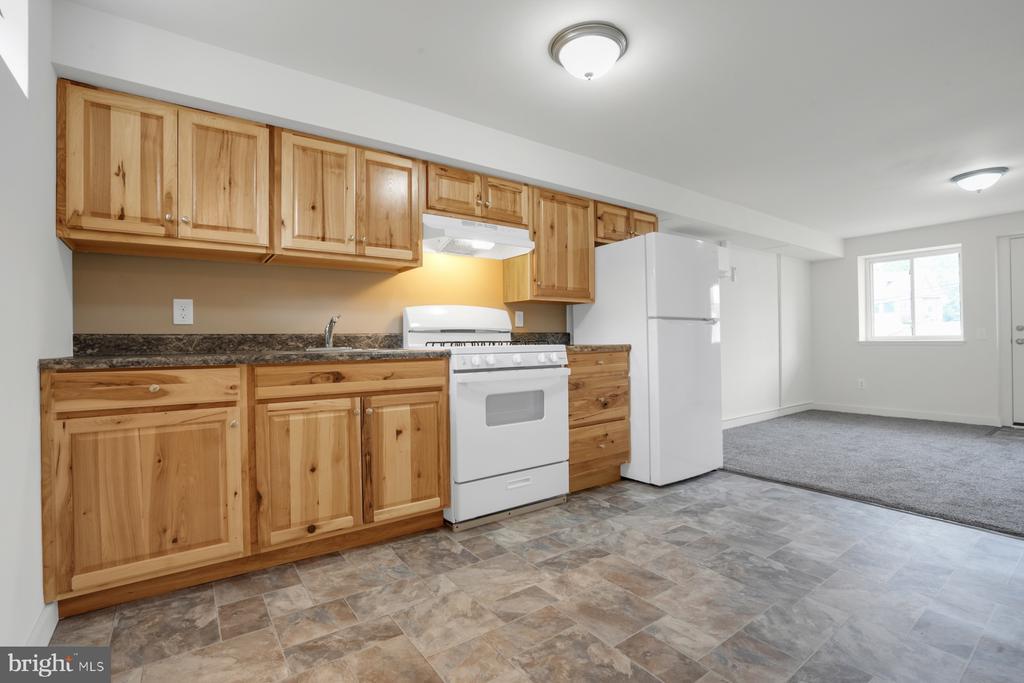 Foto principal - 806 W Main St