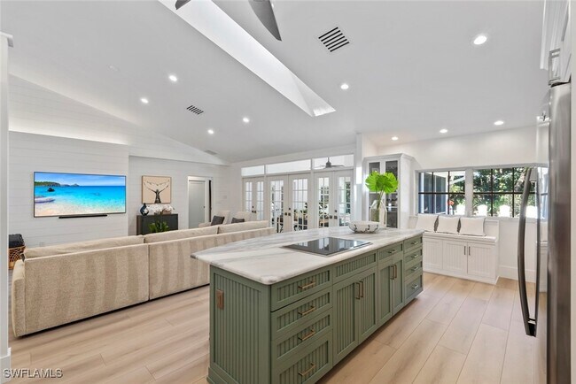 Foto del edificio - 339 4th Ave N