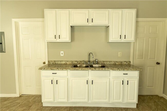 Foto del edificio - 287 Manton Ave